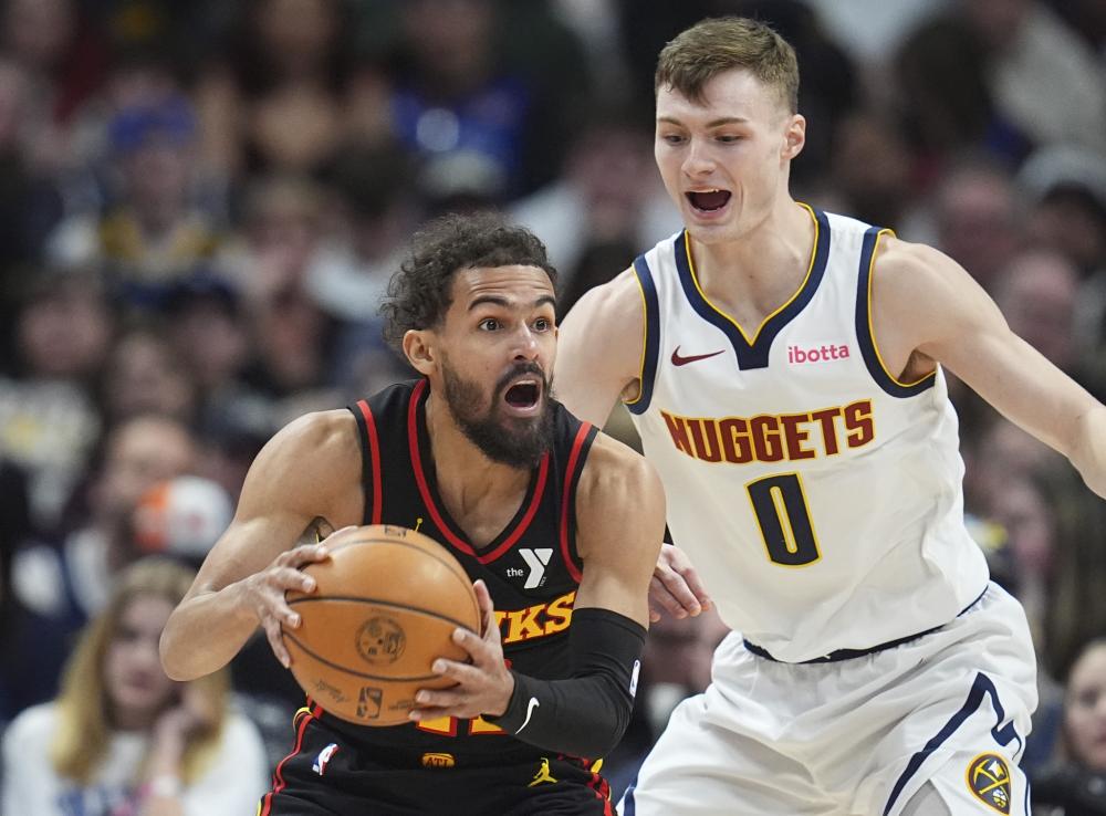 他在一次比 他在一次比