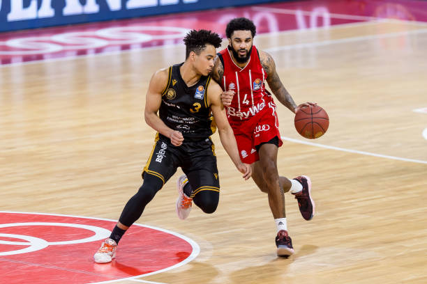 了历史舞台 了历史舞台